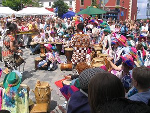 Summer Kicks - Artastic - Derby Festival Parade 2006